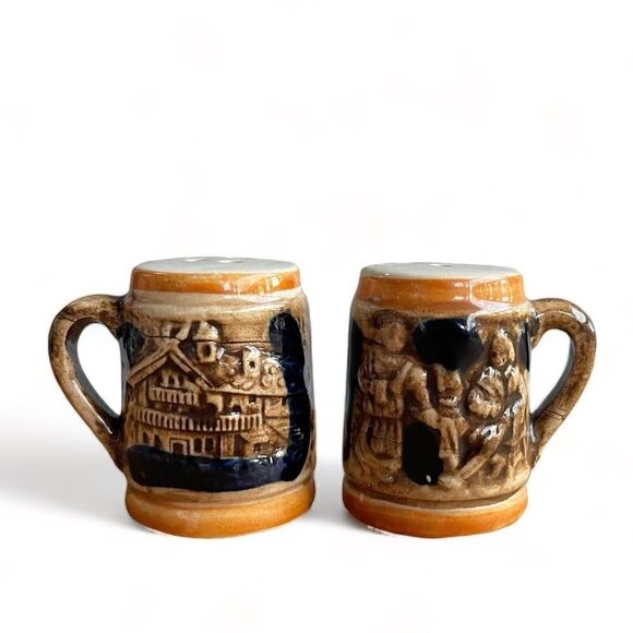 Vintage Mini Beer Stein Replica Salt Pepper Shakers with Stoppers - Picture 1 of 15